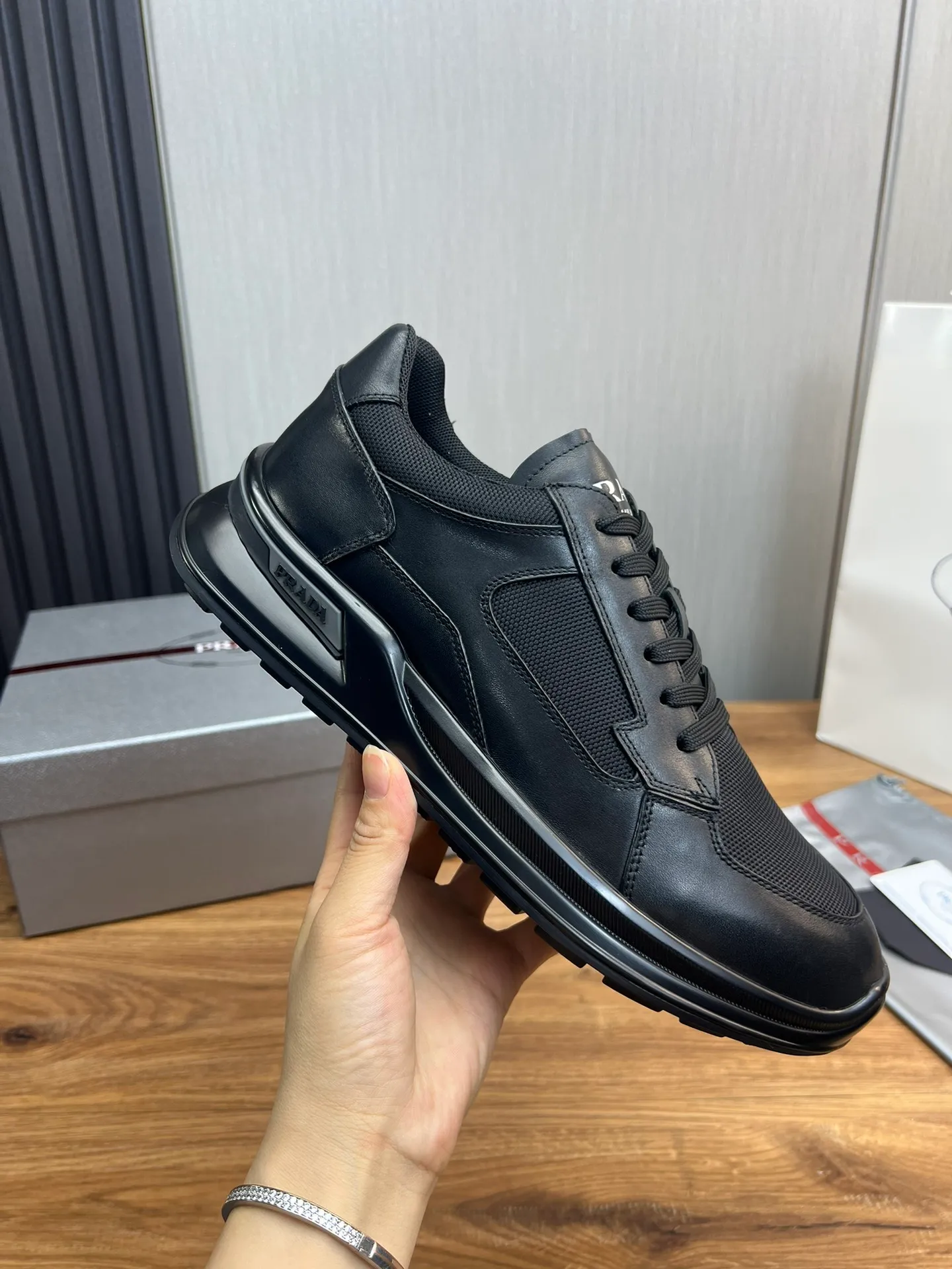 Men's shoes 💰620💰 [PRADA] Men's shoes are popular in the counter, official website is synchronized, 1 high-quality shipment ✔️Original cowhide stitching mesh + cowhide lining, 1🆚1 replica, original original bottom, 38-45 (45 customized, non-refundable)